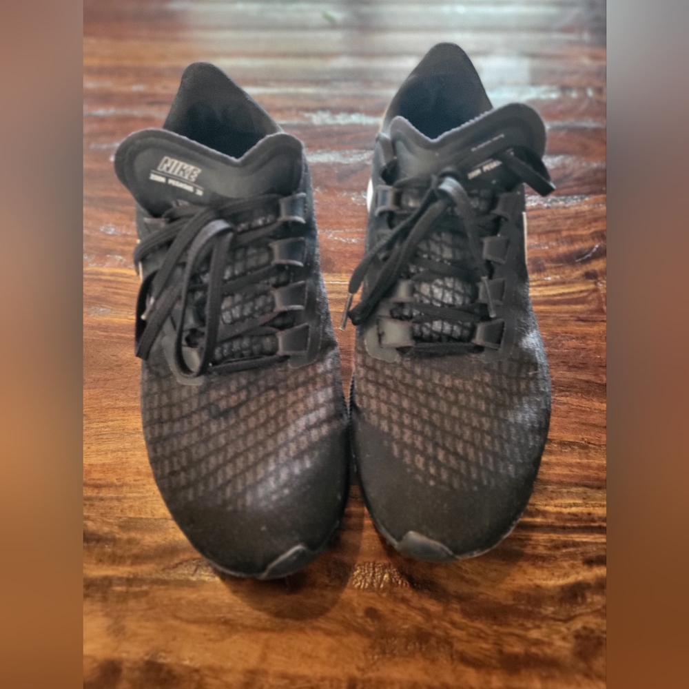 Athletic Women's Black Running Sneakers